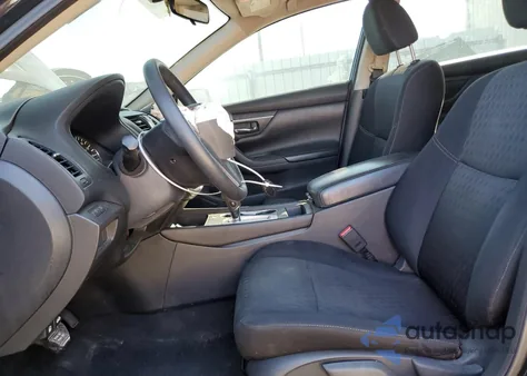 2018 Nissan Altima z USA, uszkodzony, nr VIN 1N4AL3AP0JC114434